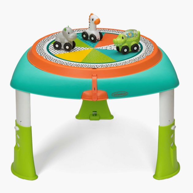 Infantino 360°os szórakoztató kisasztal