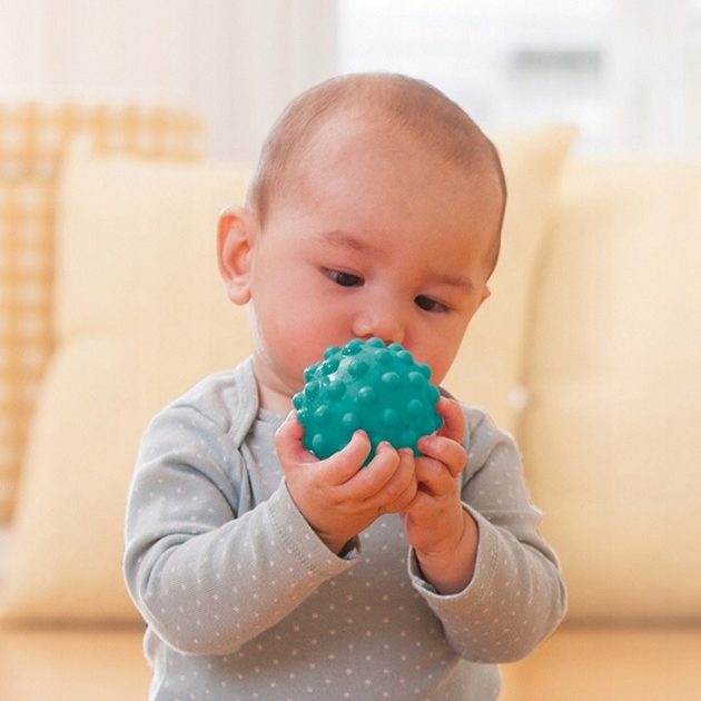 Infantino tapintást fejlesztő labdák 10dbos