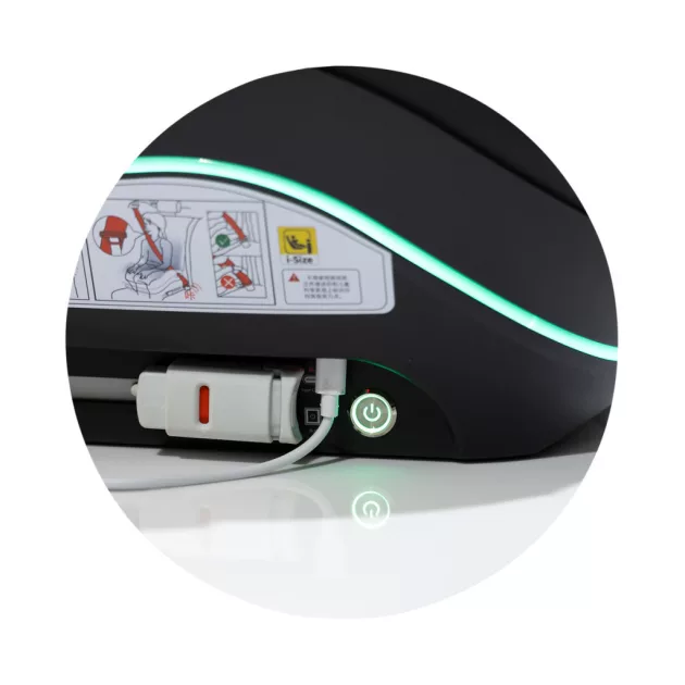 Chipolino Genesis Smart I-Size Isofix gyerekülés 125-150 cm hőszabályozással - Noir