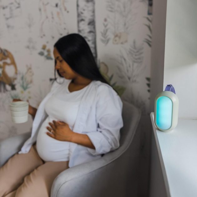 ClevaMama alvást segítő készülék reiki-hangokkal, rózsaszín zajjal és hangulatfénnyel