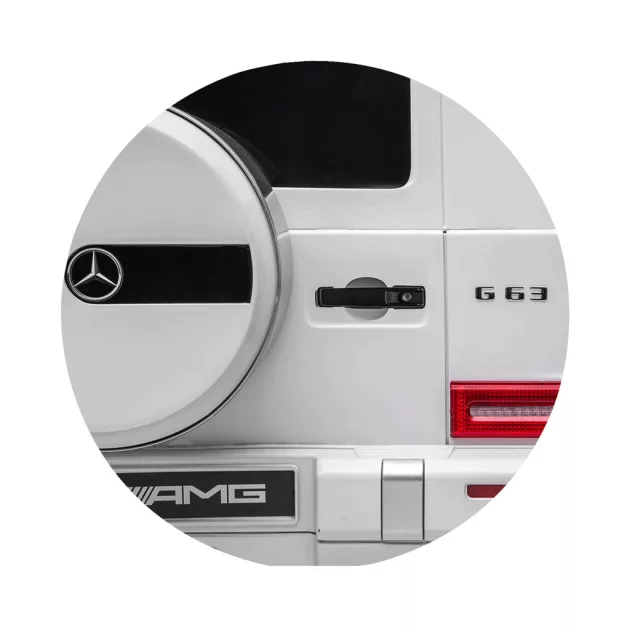 Chipolino Mercedes AMG G63 elektromos autó 2 üléssel - white leather