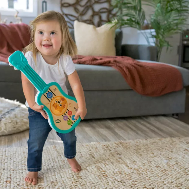 Baby Einstein Zenélő fajáték ukulele Magic Touch HAPE - 6hó+