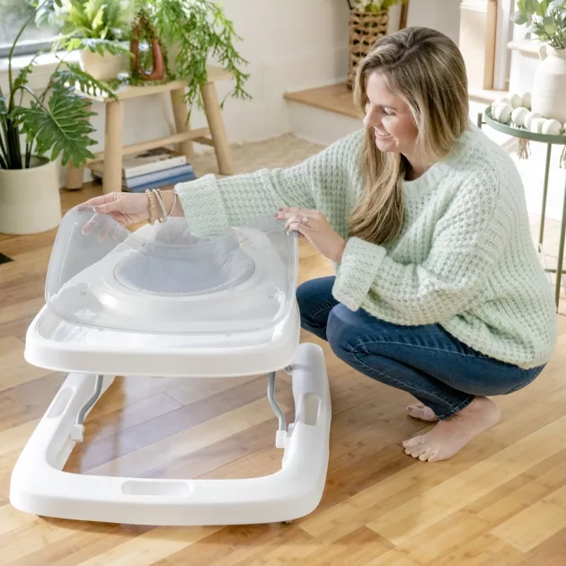 INGENUITY Bébikomp, 3in1 Step & Sprout™, 6 hó+, 12 kg-ig