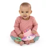 INGENUITY Crinklet™ érzékszervi játék C gyűrűn mosómedve Deni 0m+