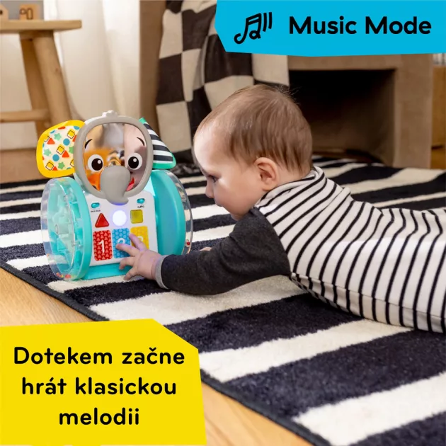 Baby Einstein Zenélő interaktív játék Chase & Tap Earl™ - 6hó+
