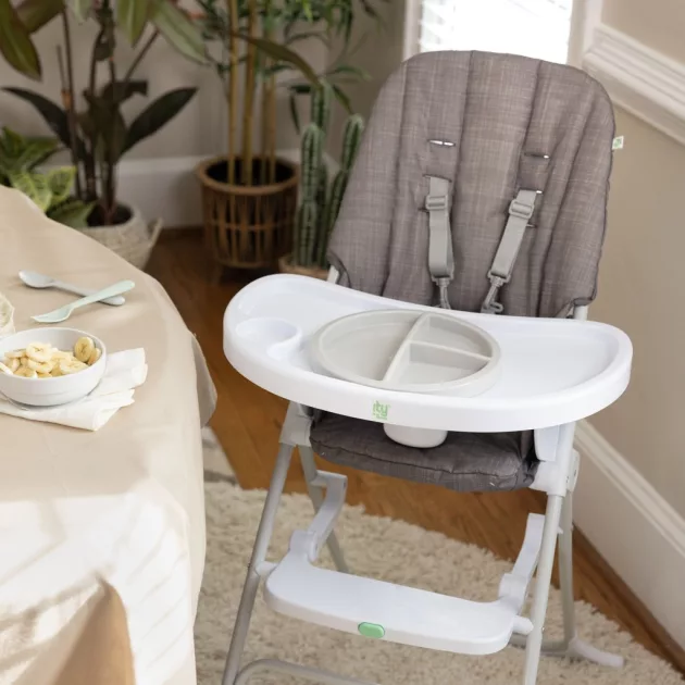 INGENUITY Összecsukható etetőszék Sun Valley™ Grey 6hó+ 15 kg-ig