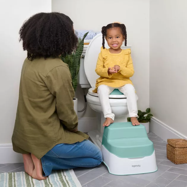 INGENUITY Bili 3 az 1-ben Prepare to Potty™ - Green