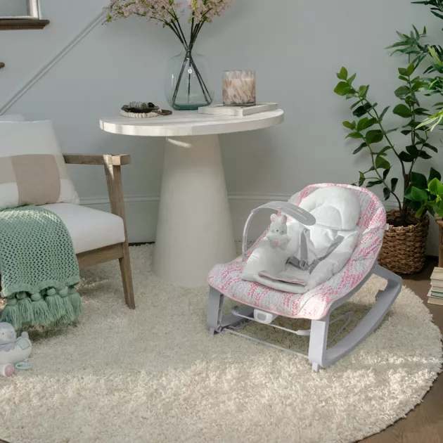 INGENUITY Rezgő pihenőszék 3 az 1-ben Keep Cozy Lily 0m+, 18kg-ig