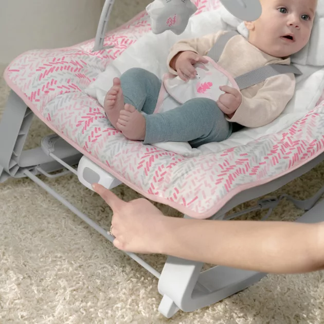 INGENUITY Rezgő pihenőszék 3 az 1-ben Keep Cozy Lily 0m+, 18kg-ig
