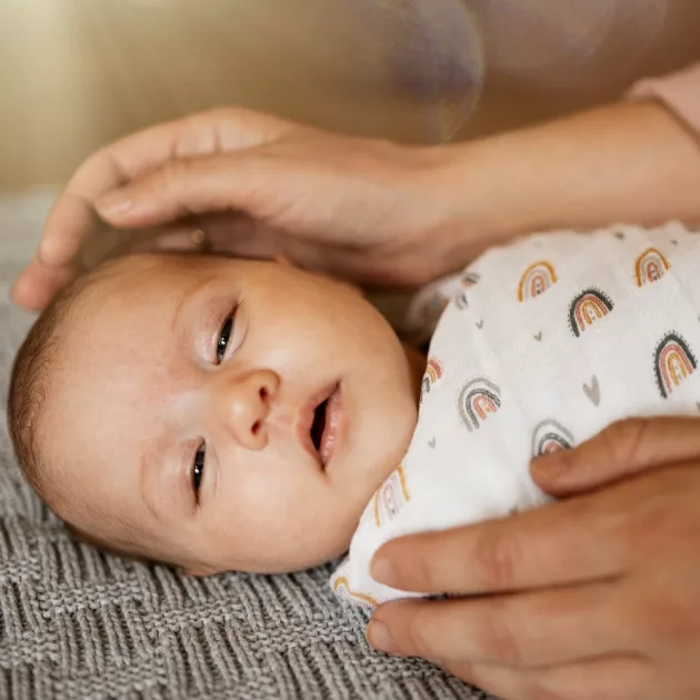 Petite&Mars Bambusz muszlin 3db-os pelenka szett, Moussy Rose Rainbows, 68 x 68 cm