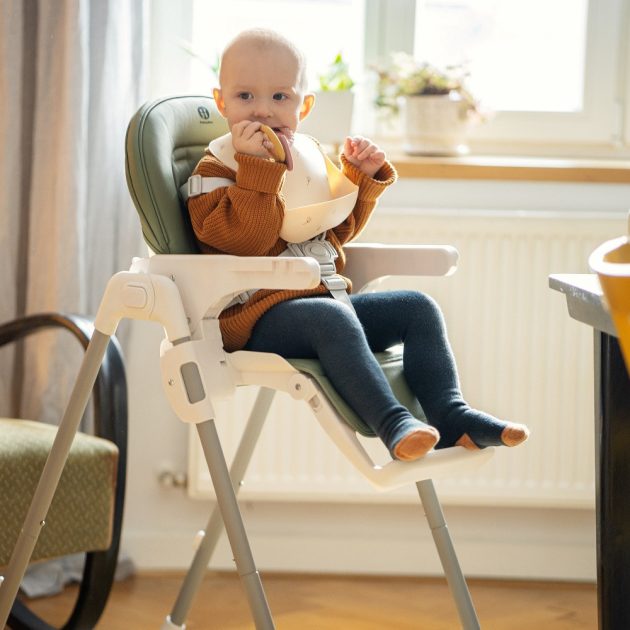 Petite & Mars Etetőszék huzat és tálca Gusto Green Trees