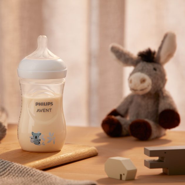 Avent SCY903/67 Natural Response koala mintás cumisüveg, 260 ml, 1 hó+