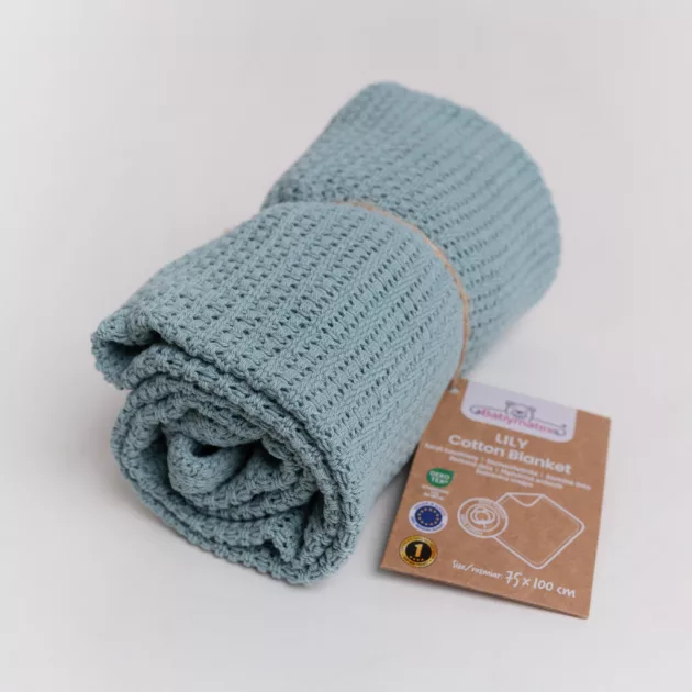 BabyMatex Kötött pamut takaró 75x100cm Lili - tengerzöld