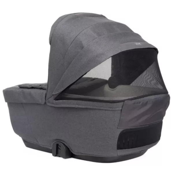 Chicco Flexi mózeskosár csak szettben kapható a Bellagio babakocsihoz Kory Plus hordozóval