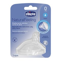   Chicco NaturalFeeling 1 db ferde etetőcumi, normál folyású