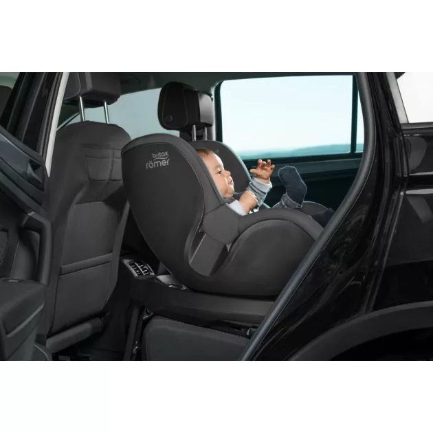 Britax Römer Dualfix Plus gyerekülés - Style Carbon Black
