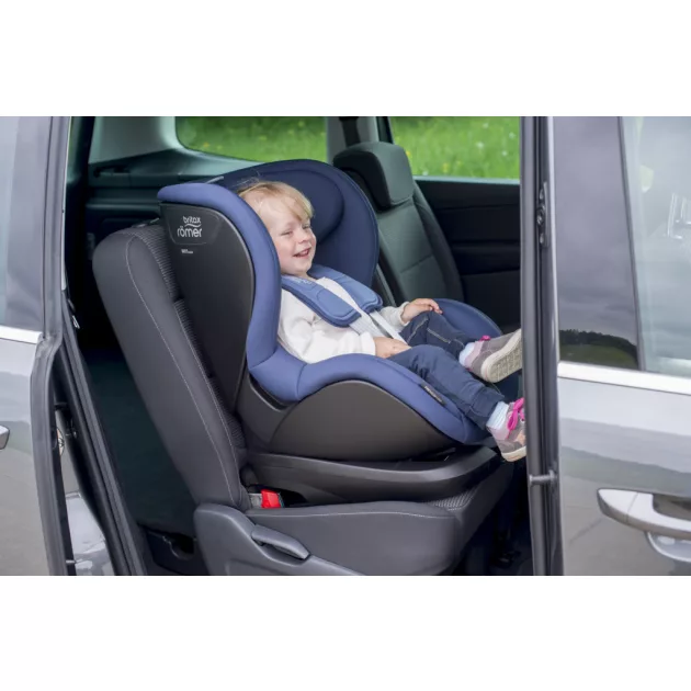 Britax Römer Trifix 2 i-Size gyerekülés  - Cosmos Black