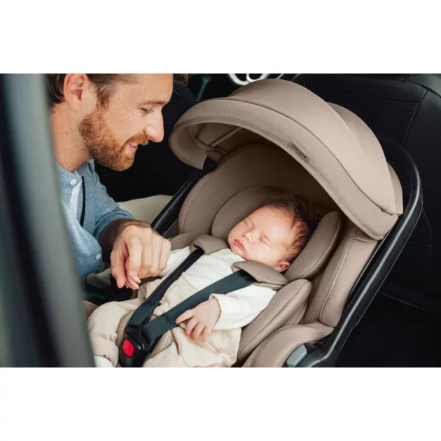 Britax Römer 5Z MODULÁRIS RENDSZER: hordozó Baby-Safe Pro Vario Base 5Z bundle Style + Dualfix 5Z Style - Carbon Black