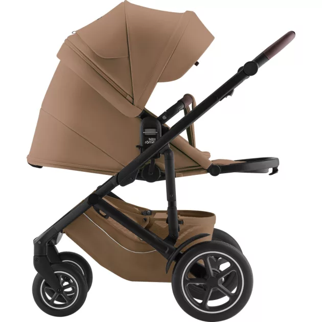 Britax Römer Smile 5Z Comfort Plus Set LUX 4in1 (Smile 5z babakocsi + mózeskosár + Baby-Safe Pro + Vario Base 5Z) Warm Caramel