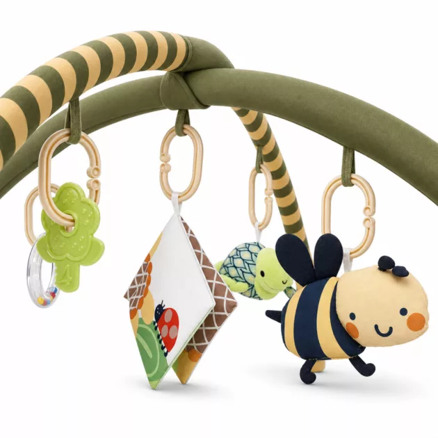 Zopa Cuddle interaktív játszószőnyeg játékíves kerettel Garden