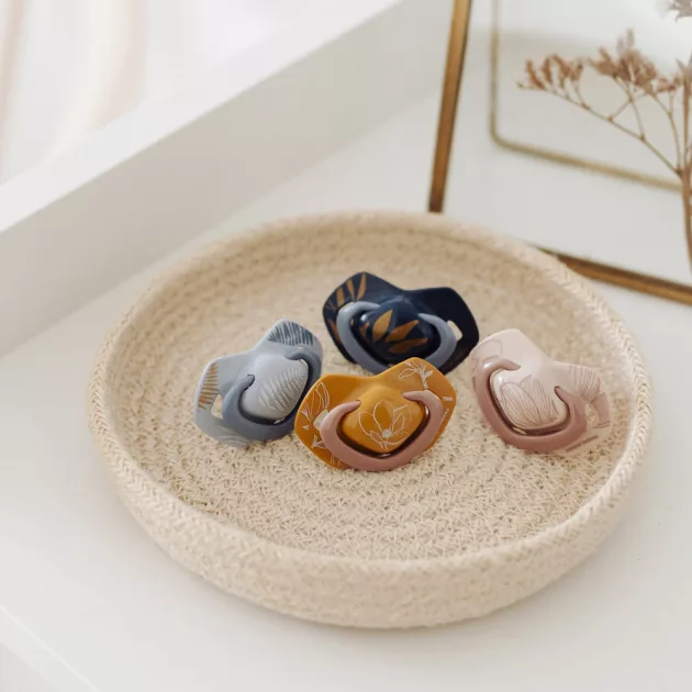 Canpol babies Szilikon szimmetrikus cumi, Light touch, 0-6hó, 2db, GOLD - kék