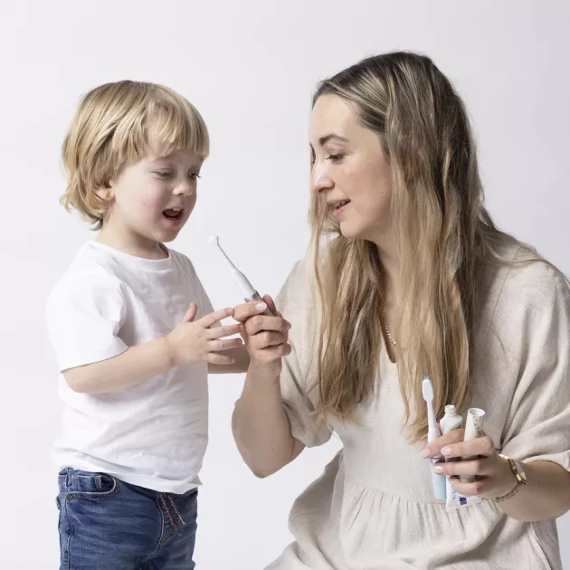 Matchstick Monkey Baba elektronikus szónikus fogkefe - Gigi zsiráf