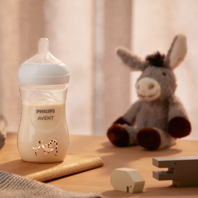 Philips AVENT Cumisüveg Natural Response 260ml - zsiráf