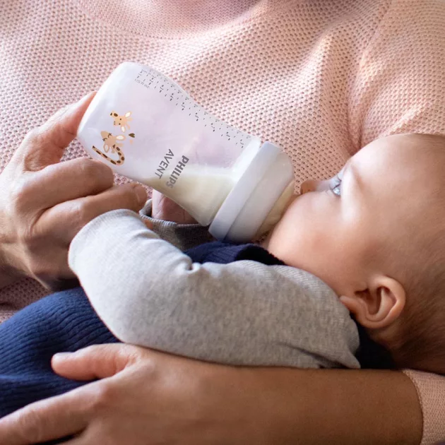 Philips AVENT Cumisüveg Natural Response 260ml - zsiráf