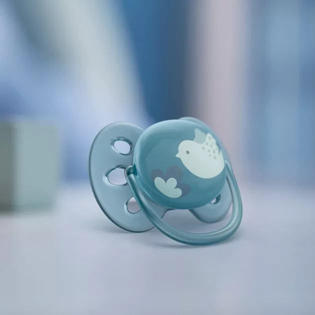 Philips AVENT Játszócumi Ultrasoft Premium 6-18hó 1db - kék