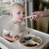 BabyOno háromrekeszes szilikon tányér tapadó aljú - bézs 1482/04