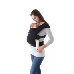 Ergobaby Embrace Hordozó: Pure Black / Fekete