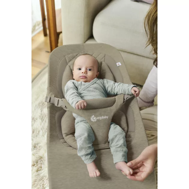 Ergobaby Evolve 3 in 1 Pihenőszék - Soft Olive / Olivazöld